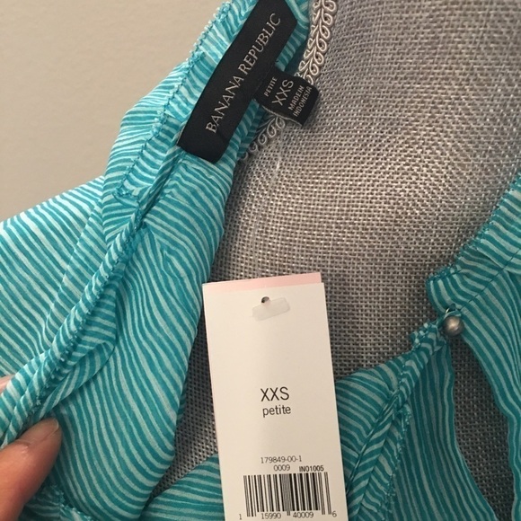 - New - Banana republic ruffle top - Picture 4 of 6
